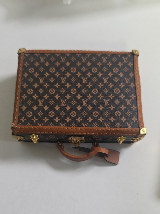 Gucci Accessories - @THECELINEZSHOP FOLLOW ON INSTAGRAM ANS TIKTOK PLEASE
